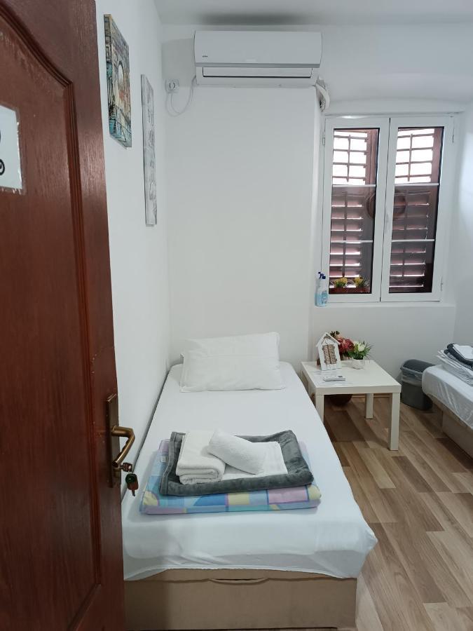 Guesthouse Bit Accommodation Котор Экстерьер фото