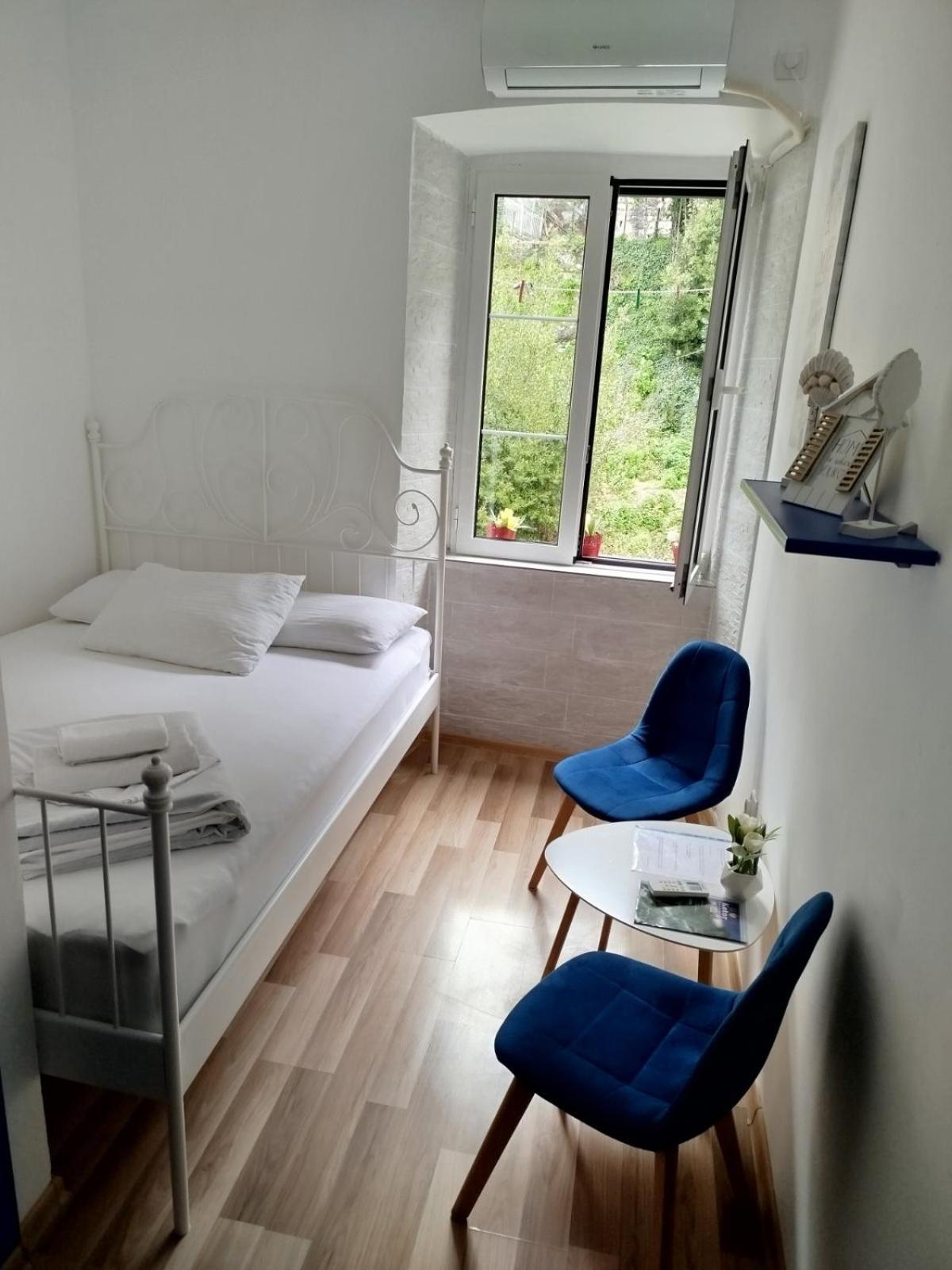 Guesthouse Bit Accommodation Котор Экстерьер фото