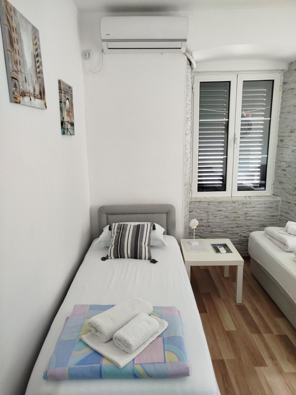 Guesthouse Bit Accommodation Котор Экстерьер фото
